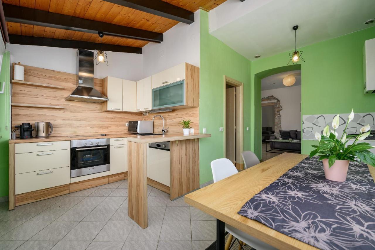 Apartament View